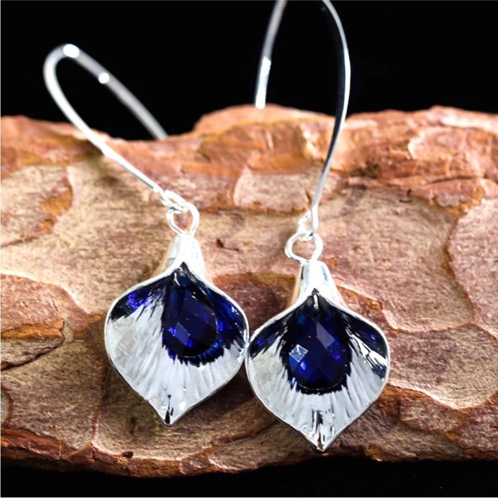 Elegant Silver Leaf and Blue Drop Earrings